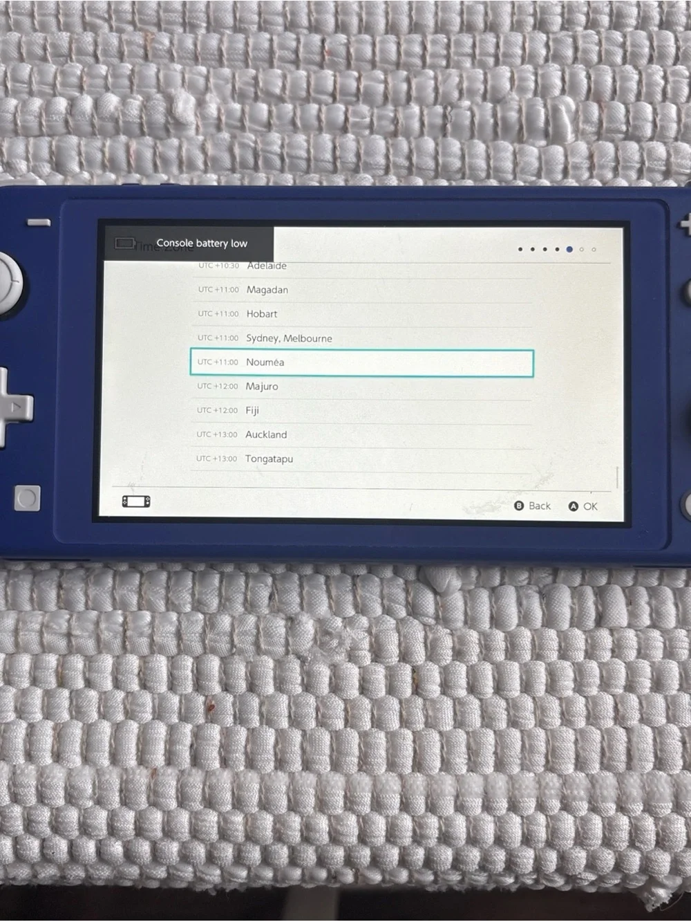 Nintendo Switch Lite Handheld System Console Purple USB-C (HDH-001)